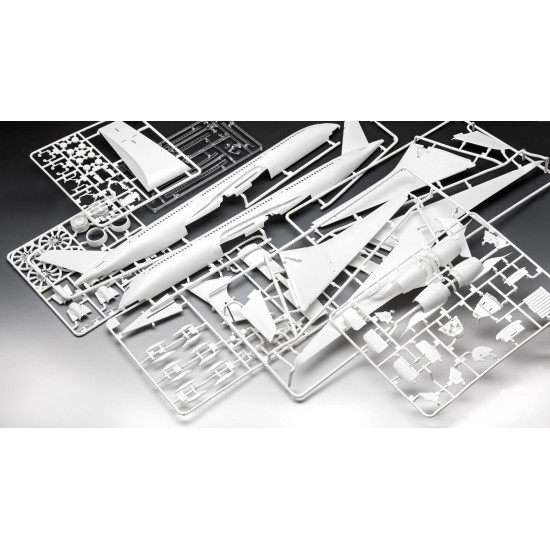 Сглобяем модел, Revell, Самолет Airbus A350-900 Турски авиолинии, 120 части | Игри и играчки