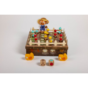 Детска настолна игра Hape International - Спаси фермата