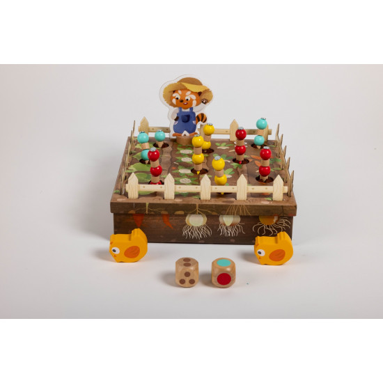 Детска настолна игра Hape International - Спаси фермата | Hape