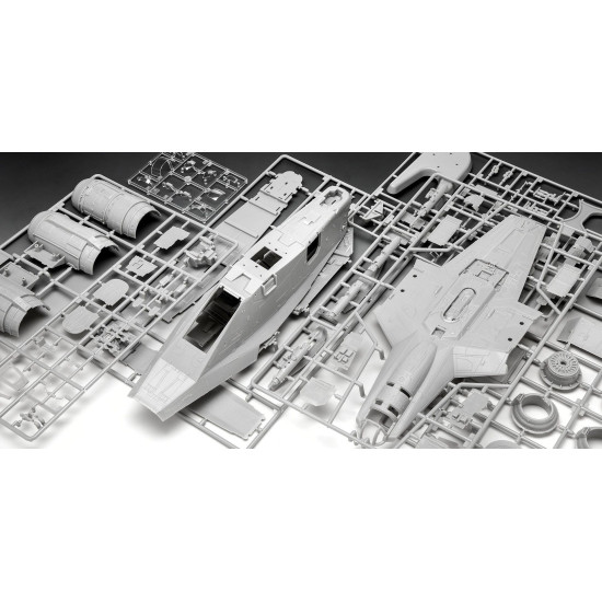 Сглобяем модел Revell Космически: Mandalorian - Razor Crest, Platinum Edition | REVELL