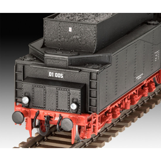Сглобяем модел Revell Съвременни: Влакове - Експрес локомотив Tender BR02T32 | REVELL