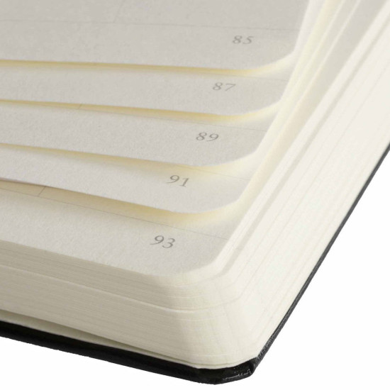 Тефтер B6+ Leuchtturm1917 Notebook Paperback Port Red, меки корици, Редове