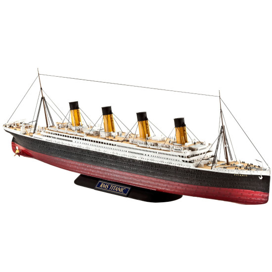 Сглобяем модел на пътнически кораб Revell - R.M.S. TITANIC (05210) |
